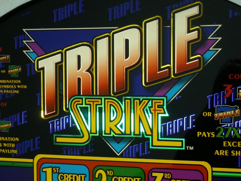 Coin Strike: Hold and Win av Playson